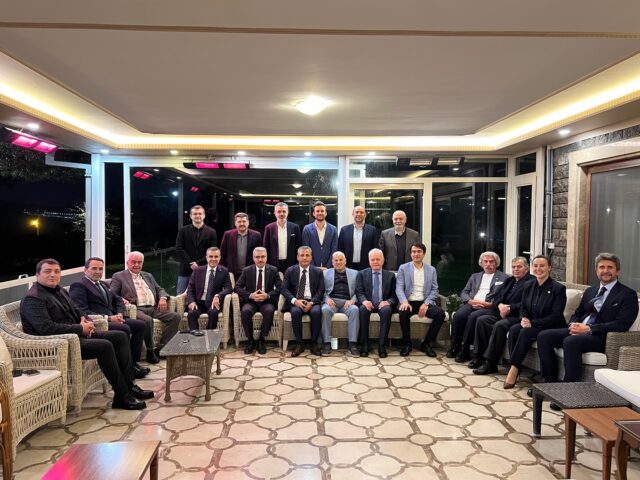 Değerli büyüğümüz Ali Kütük’ün misafiri olduk. Nazik ve zarif ev sahipliğinden dolayı kendisine gönülden teşekkür ederiz.